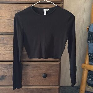 Black Crop Top Long Sleeve